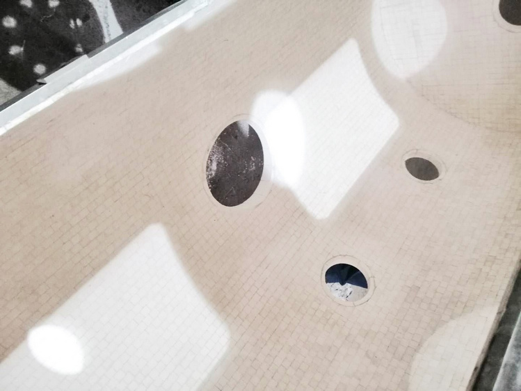 耐磨陶瓷在鋰電材料混合機內(nèi)的應用